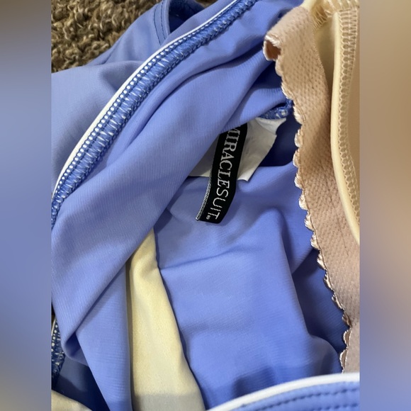 Miraclesuit 8 Swimsuit One Piece Blue Striped Womens Shelf Bra New $158 - Picture 6 of 6